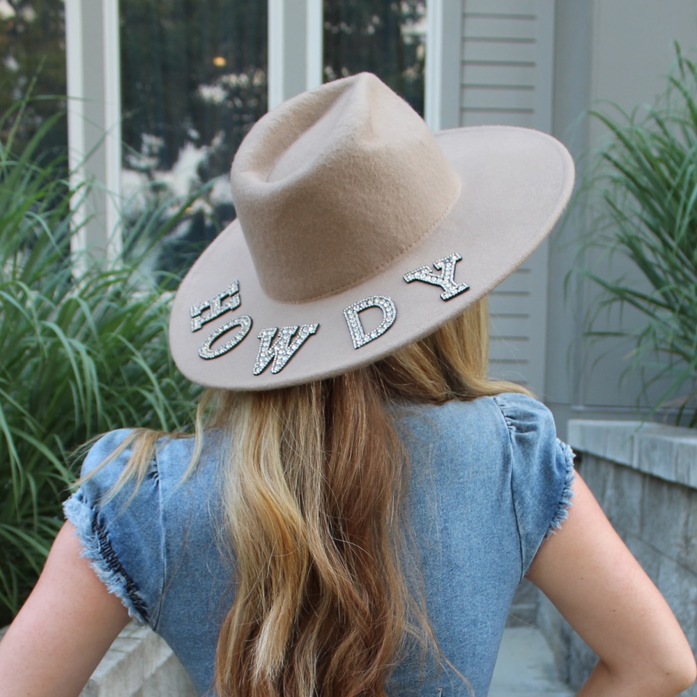 HOWDY Cowgirl Hat